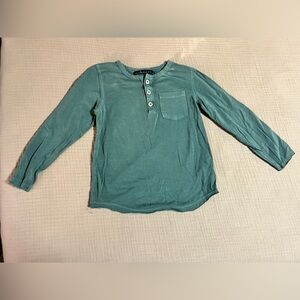Green Long Sleeve Henley Long Sleeve Shirt w/chest pocket. 100% cotton